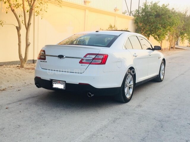 2013 Ford Taurus