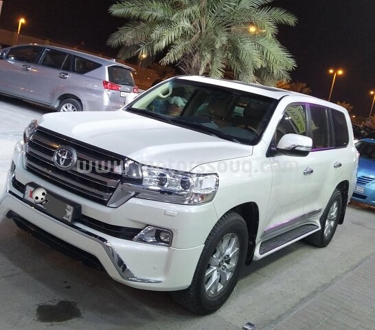 2017 Toyota Land Cruiser