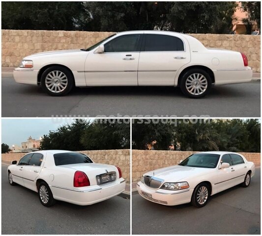 2004 لينكون تاون كار