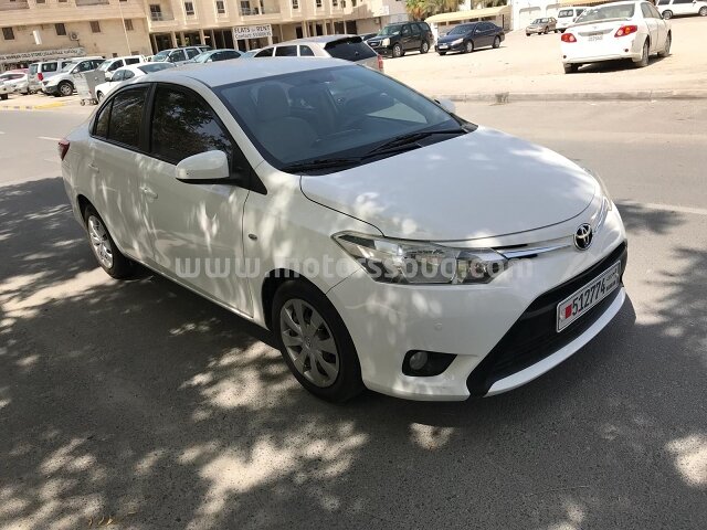 2015 تويوتا يارس
