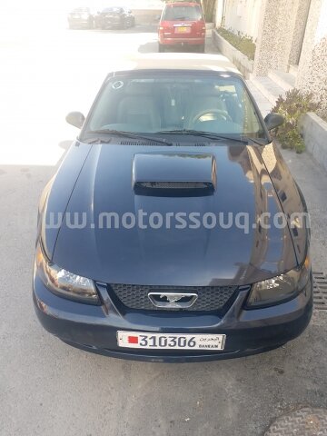 2004 Ford Mustang