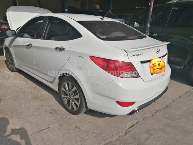 2017 هيونداي أكسنت