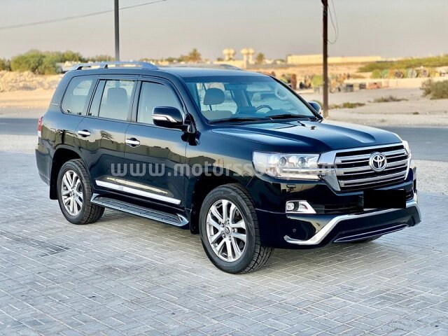 2016 Toyota Land Cruiser