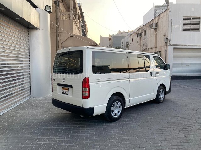 2012 تويوتا هايس
