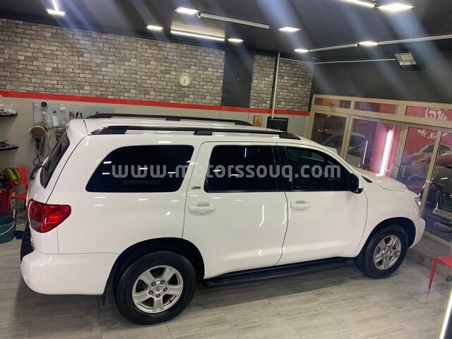 2013 Toyota Sequoia