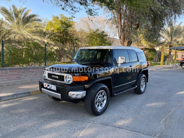 2012 Toyota FJ
