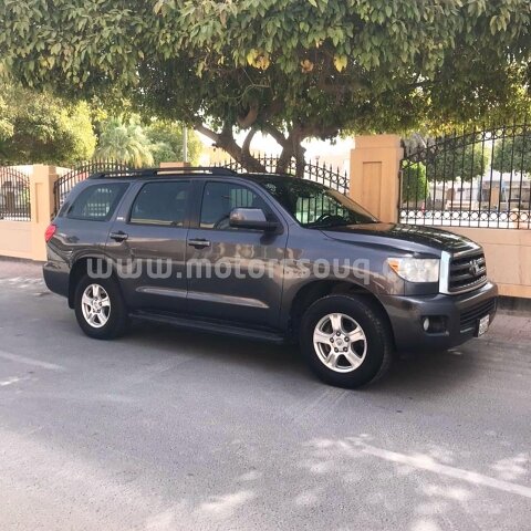 2015 تويوتا سيكويا