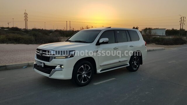 2021 Toyota Land Cruiser