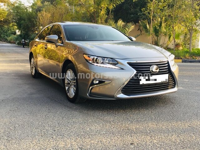 2017 Lexus ES