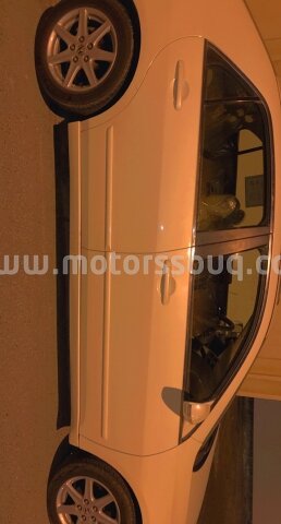 2005 هوندا أكورد