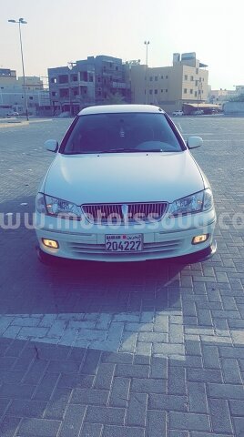 2002 نيسان صني