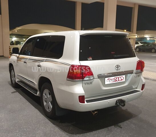 2014 Toyota Land Cruiser