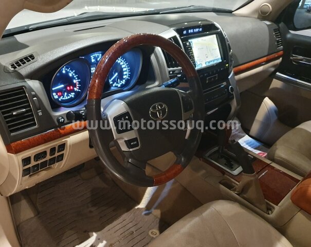 2014 Toyota Land Cruiser