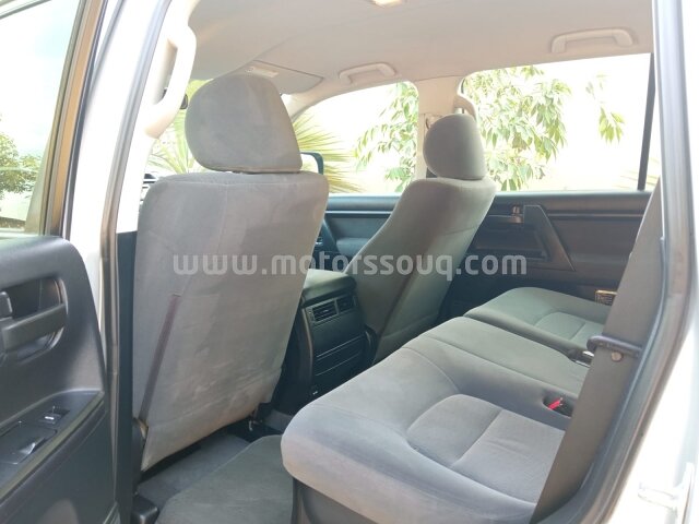 2013 Toyota Land Cruiser