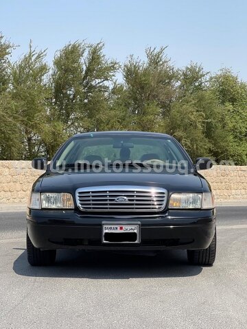 2010 فورد كراون فيكتوريا
