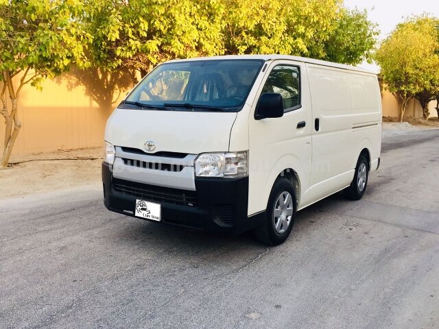 2018 تويوتا هايس