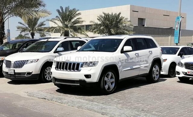 2012 جيب شيروكي