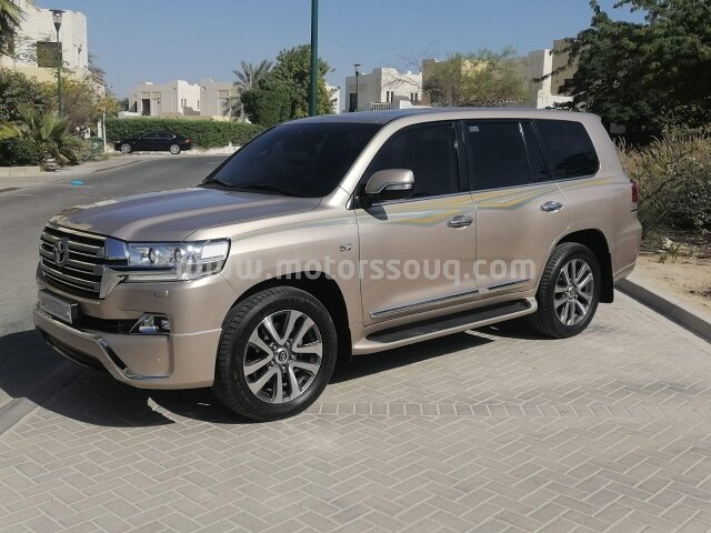 2016 Toyota Land Cruiser