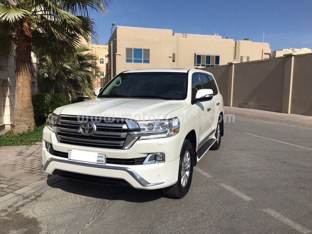 2018 Toyota Land Cruiser