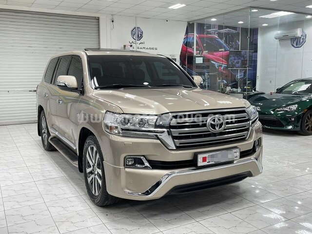 2016 Toyota Land Cruiser