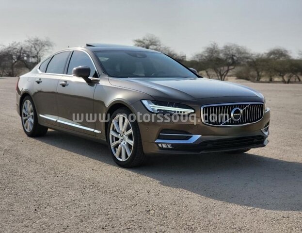 2017 Volvo S90