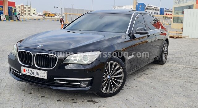 2013 بي إم دبليو 750