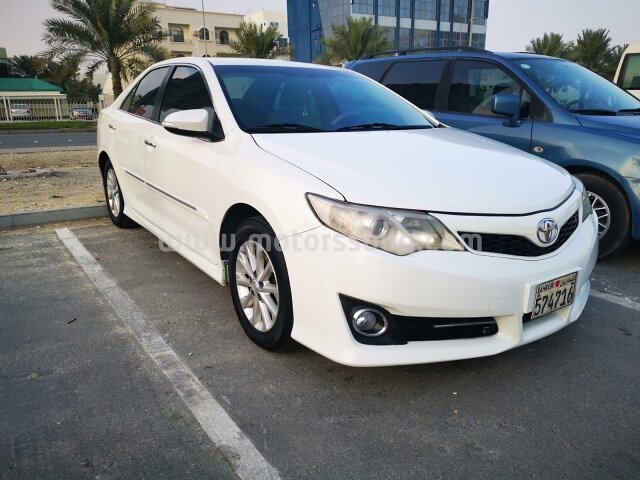 2013 تويوتا كامري