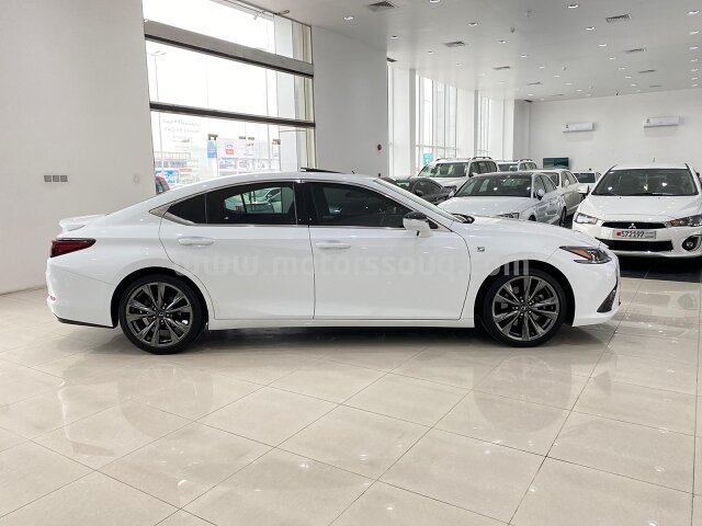 2019 Lexus ES