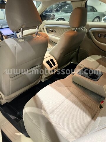 2013 Ford Taurus
