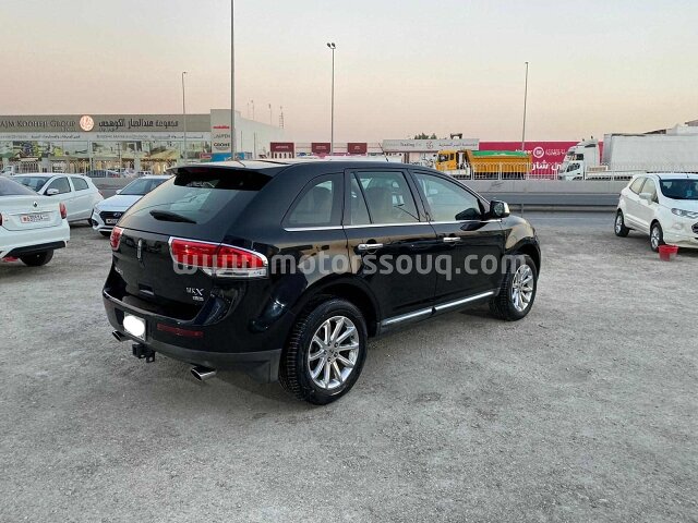2011 لينكون إم كيه إس