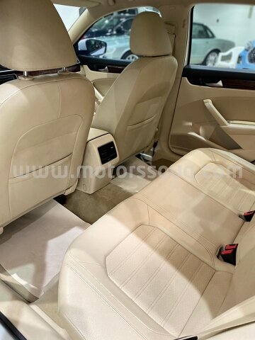 2013 فولكس فاجن باسات