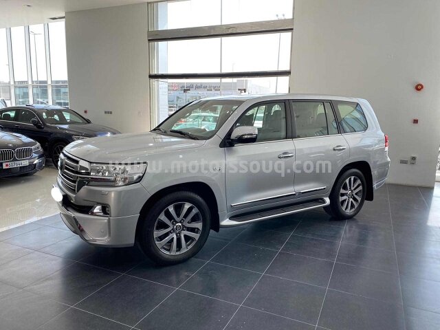 2017 Toyota Land Cruiser