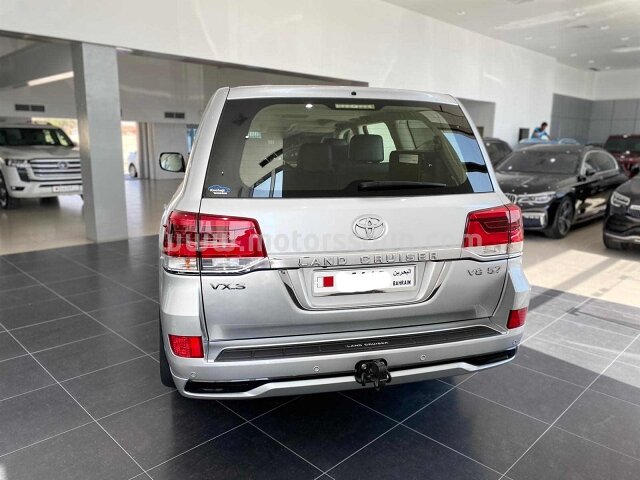 2017 Toyota Land Cruiser