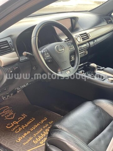 2013 Lexus LS