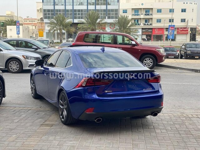 2016 Lexus IS