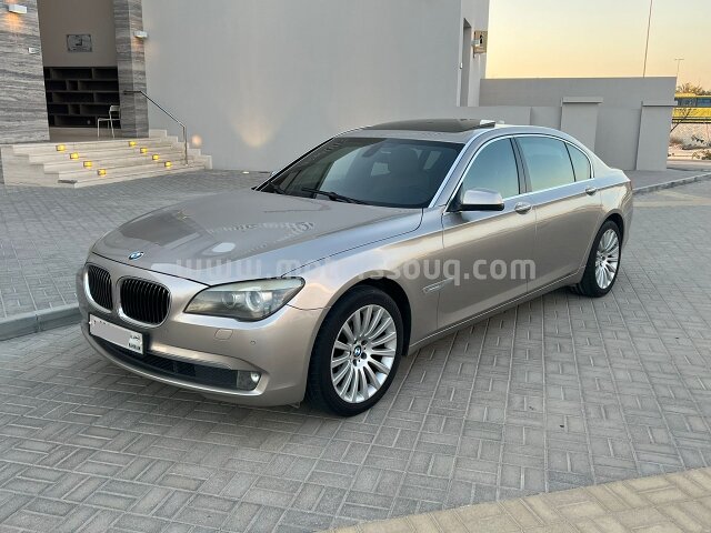 2012 BMW 730