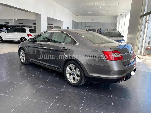2011 Ford Taurus