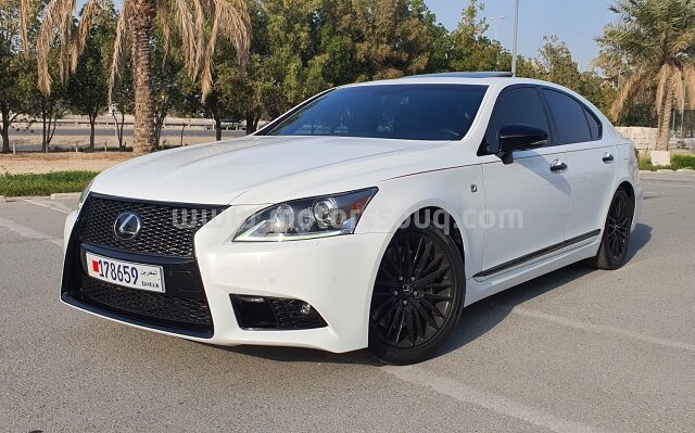 2015 Lexus LS