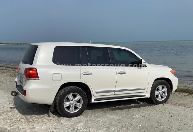 2014 Toyota Land Cruiser