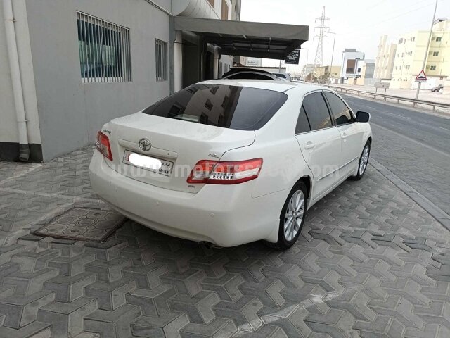 2010 تويوتا كامري