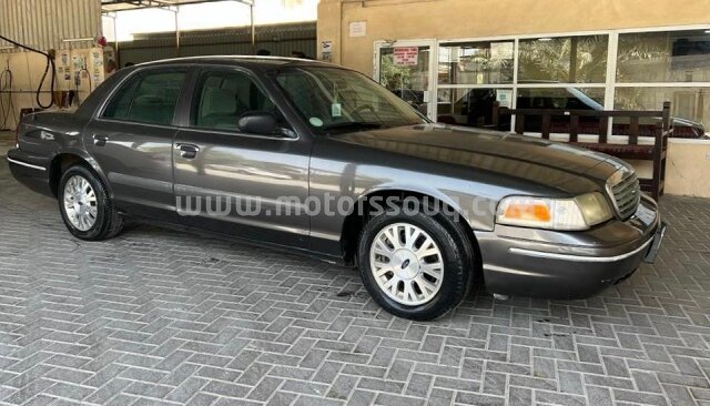 2005 Ford Crown Victoria