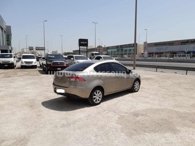 2013 مازدا 2
