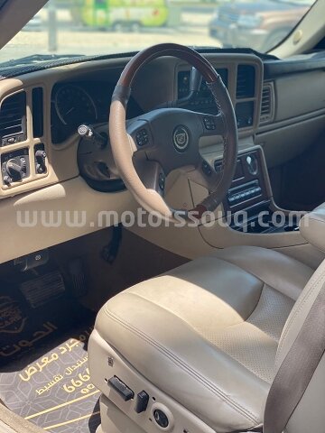 2005 كاديلاك إسكاليد