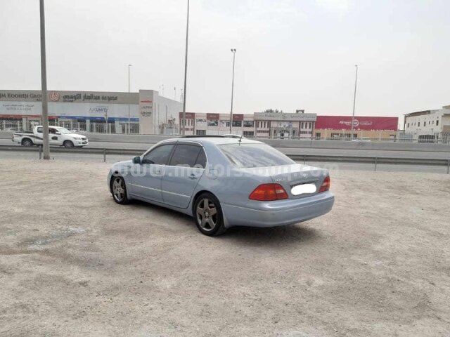 2002 لكزس إل إس