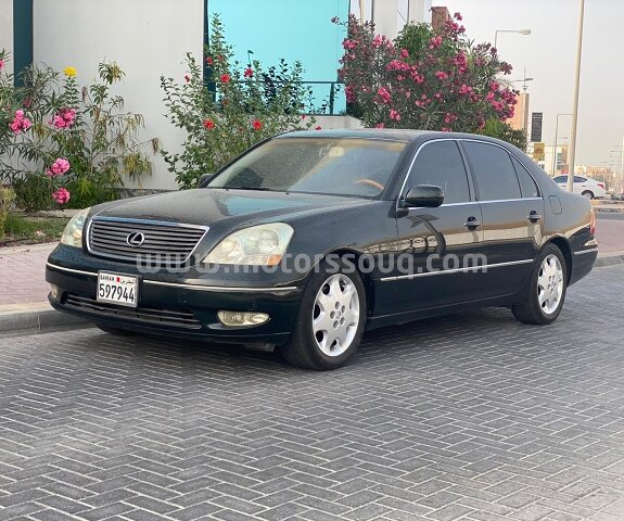 2002 لكزس أخرى