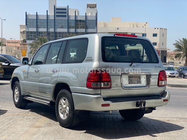 1998 لكزس إل إكس