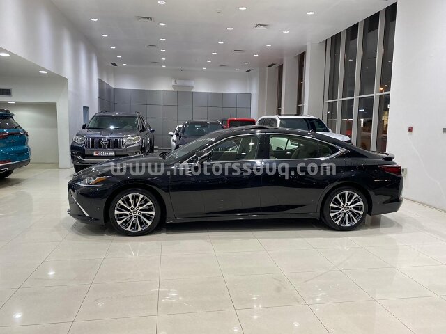2019 Lexus ES