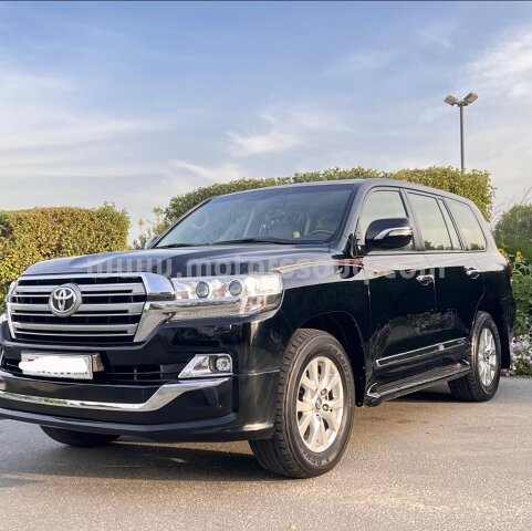 2018 Toyota Land Cruiser