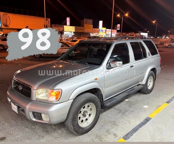1998 Nissan Pathfinder