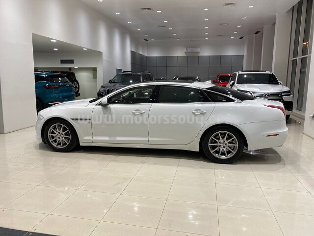 2015 Jaguar XJ